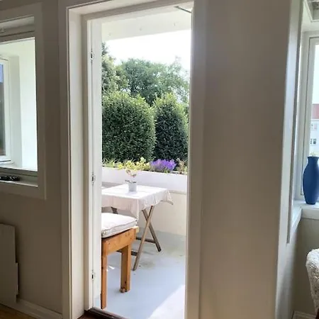 For Ons Right By The Center! *